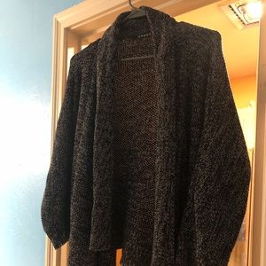 Ladies Black and White Fashion Jacket